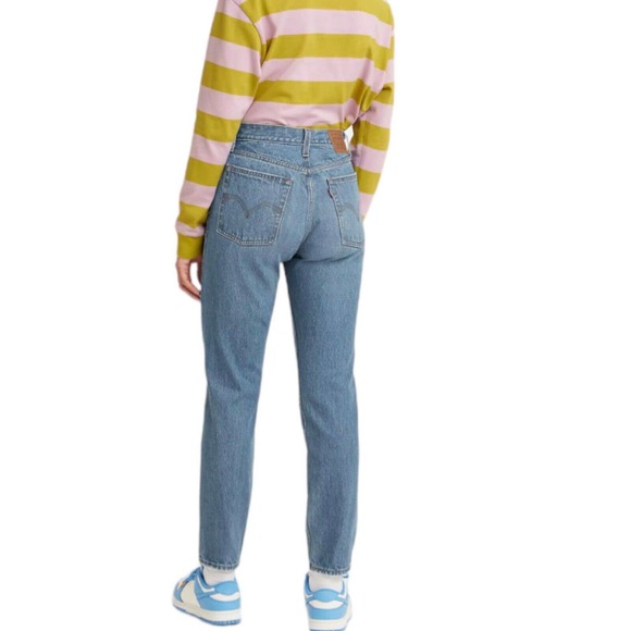 NWT Levi’s Wedgie Icon Fit Straight Leg High Rise Distressed Jeans Sz 31 - Picture 3 of 11